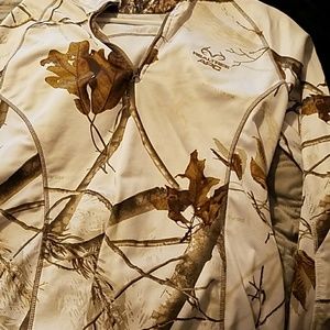 Realtree long sleeve shirt